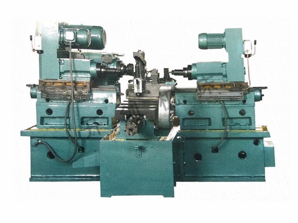 装载机车架镗孔刮面专机